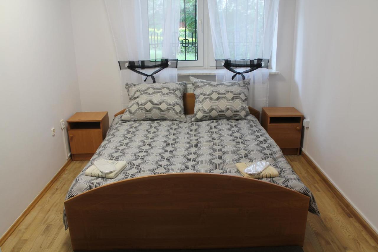 Saska Ochota Forest Guest House Warszawa Eksteriør bilde