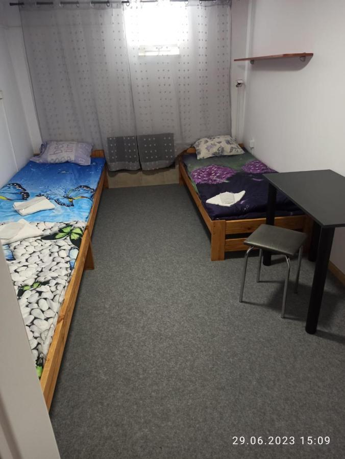 Saska Ochota Forest Guest House Warszawa Eksteriør bilde