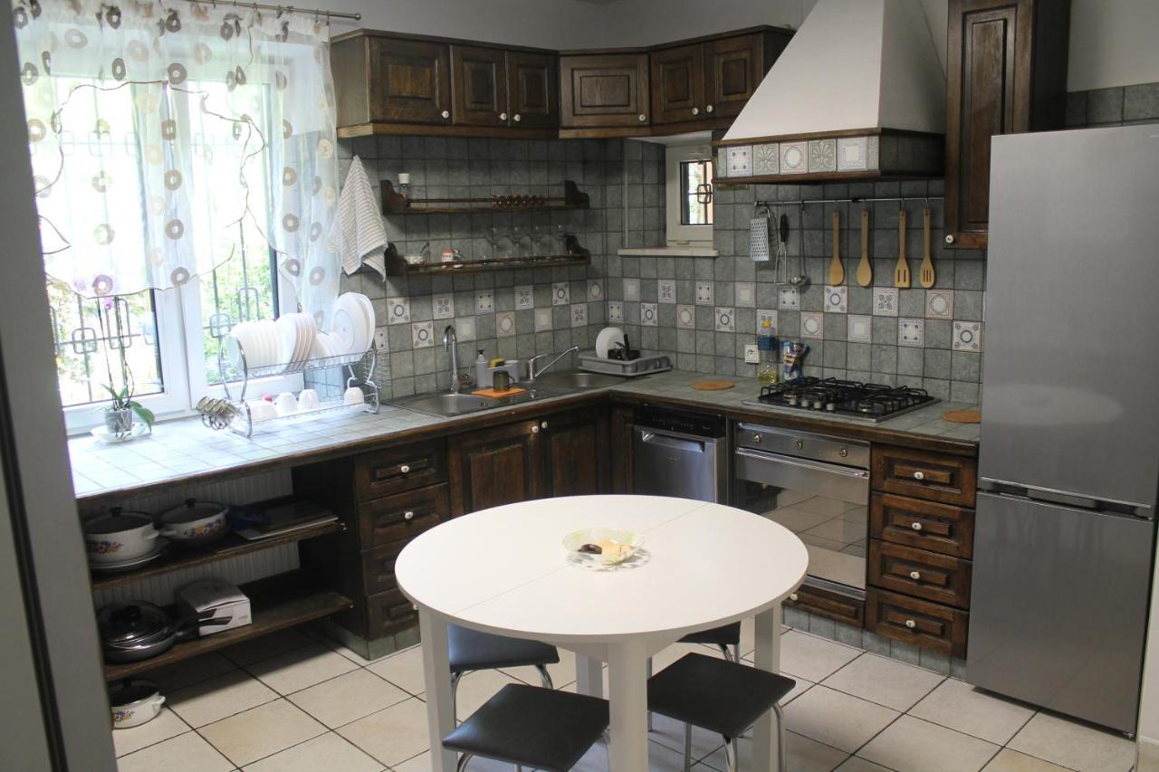 Saska Ochota Forest Guest House Warszawa Eksteriør bilde