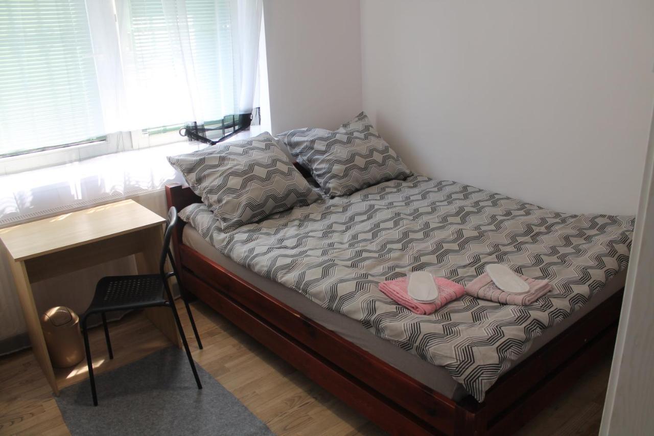 Saska Ochota Forest Guest House Warszawa Eksteriør bilde